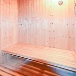 4 Bedroom Lovely In Feriehus *
