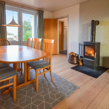 4 Bedroom Lovely In *