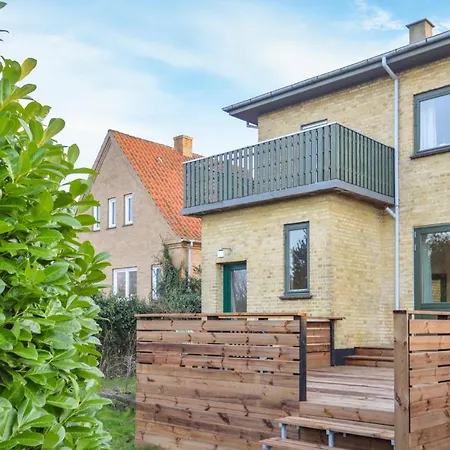 4 Bedroom Lovely In *